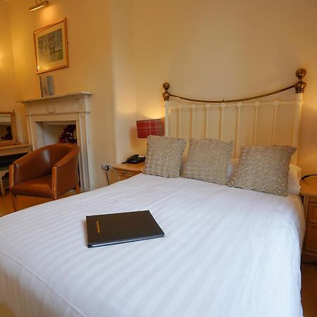 Waveney House Hotel 베컬스 외부 사진