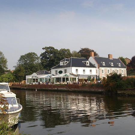 Waveney House Hotel 베컬스 외부 사진