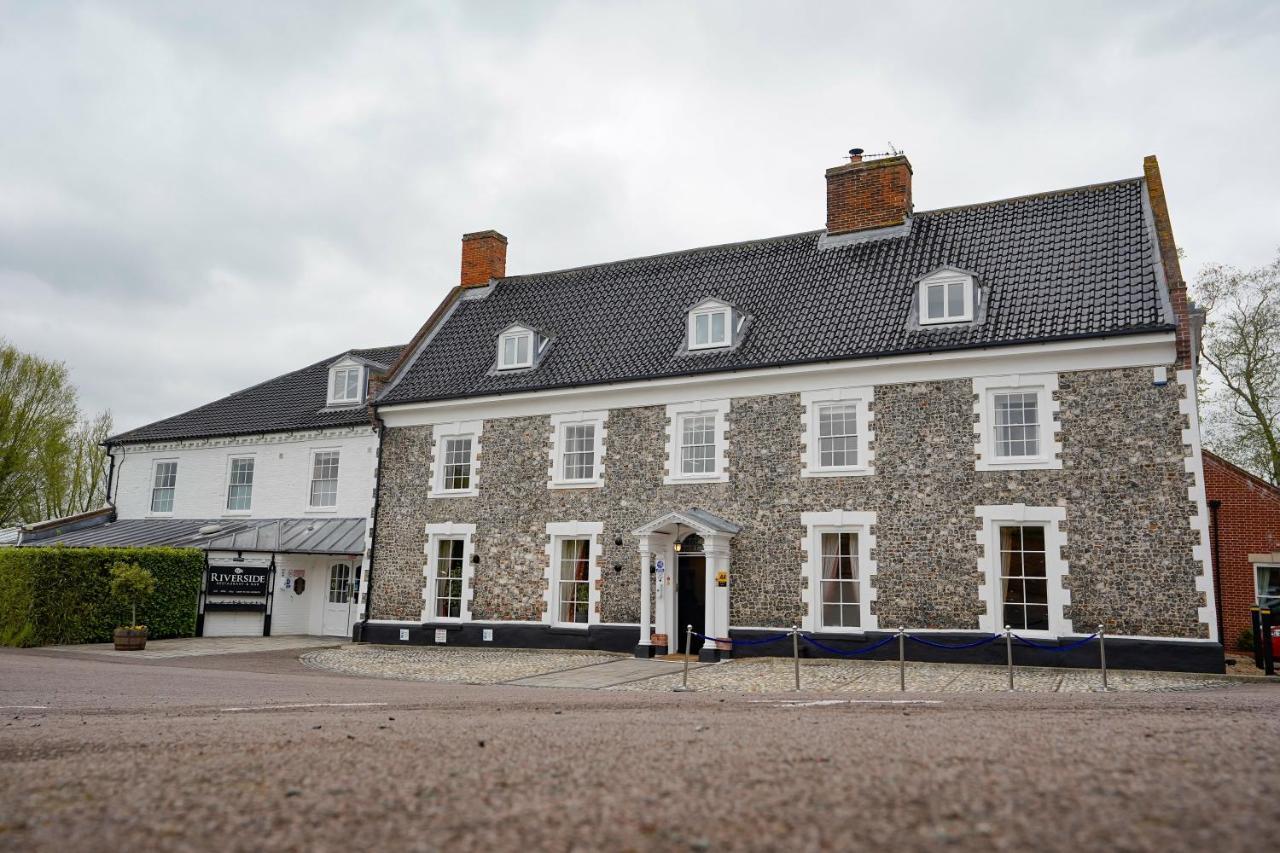 Waveney House Hotel 베컬스 외부 사진