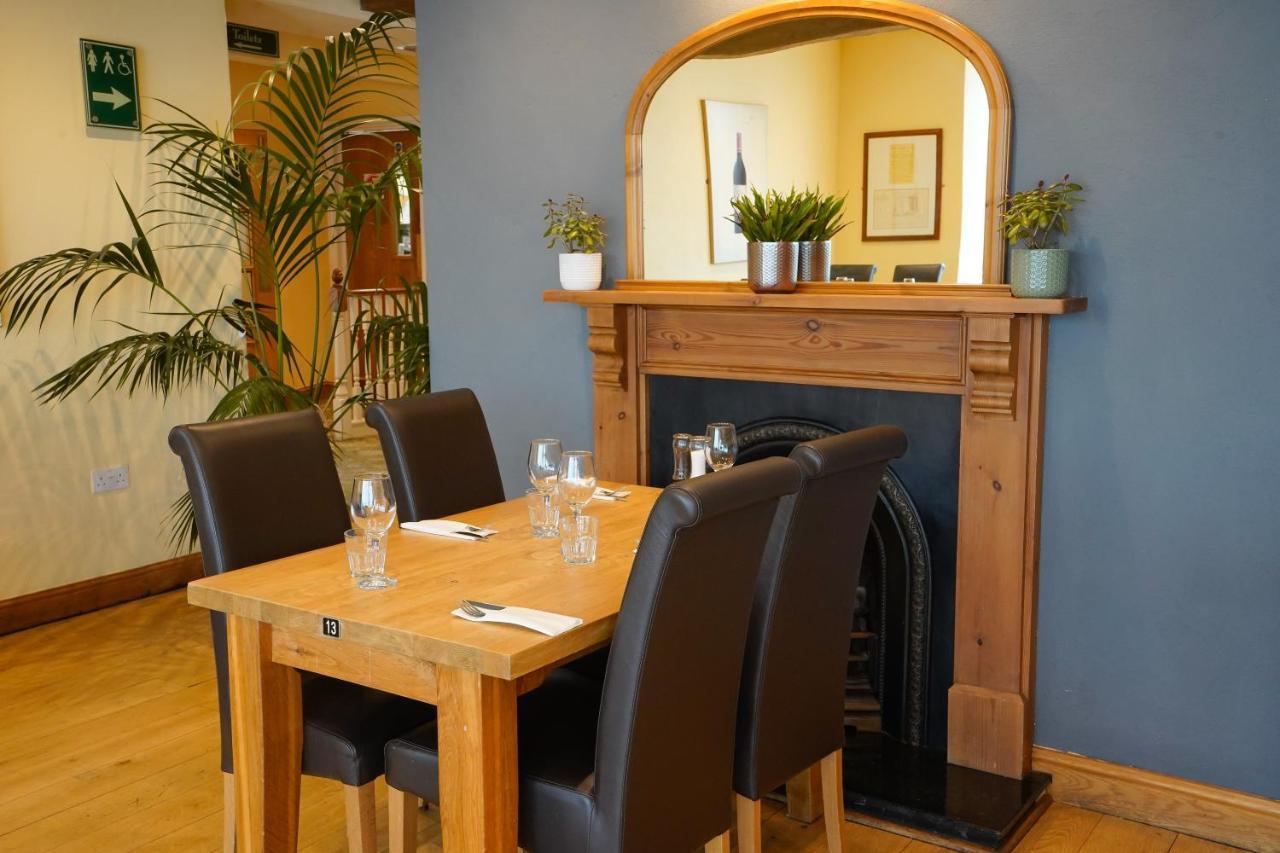 Waveney House Hotel 베컬스 외부 사진