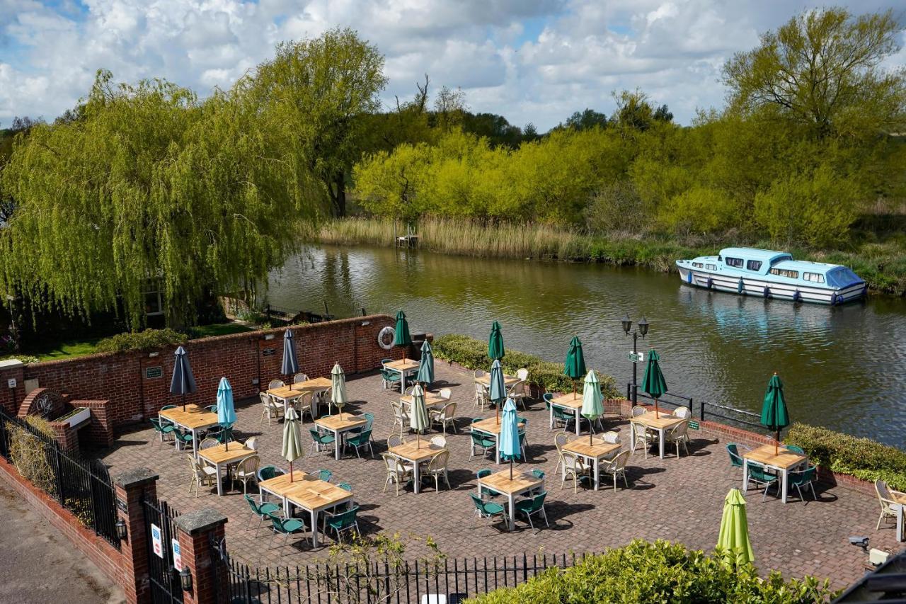 Waveney House Hotel 베컬스 외부 사진