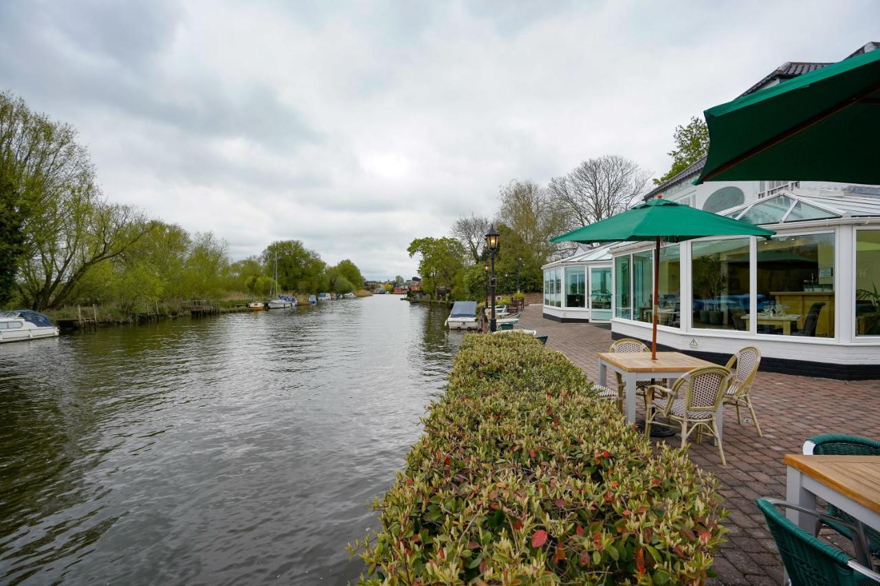 Waveney House Hotel 베컬스 외부 사진