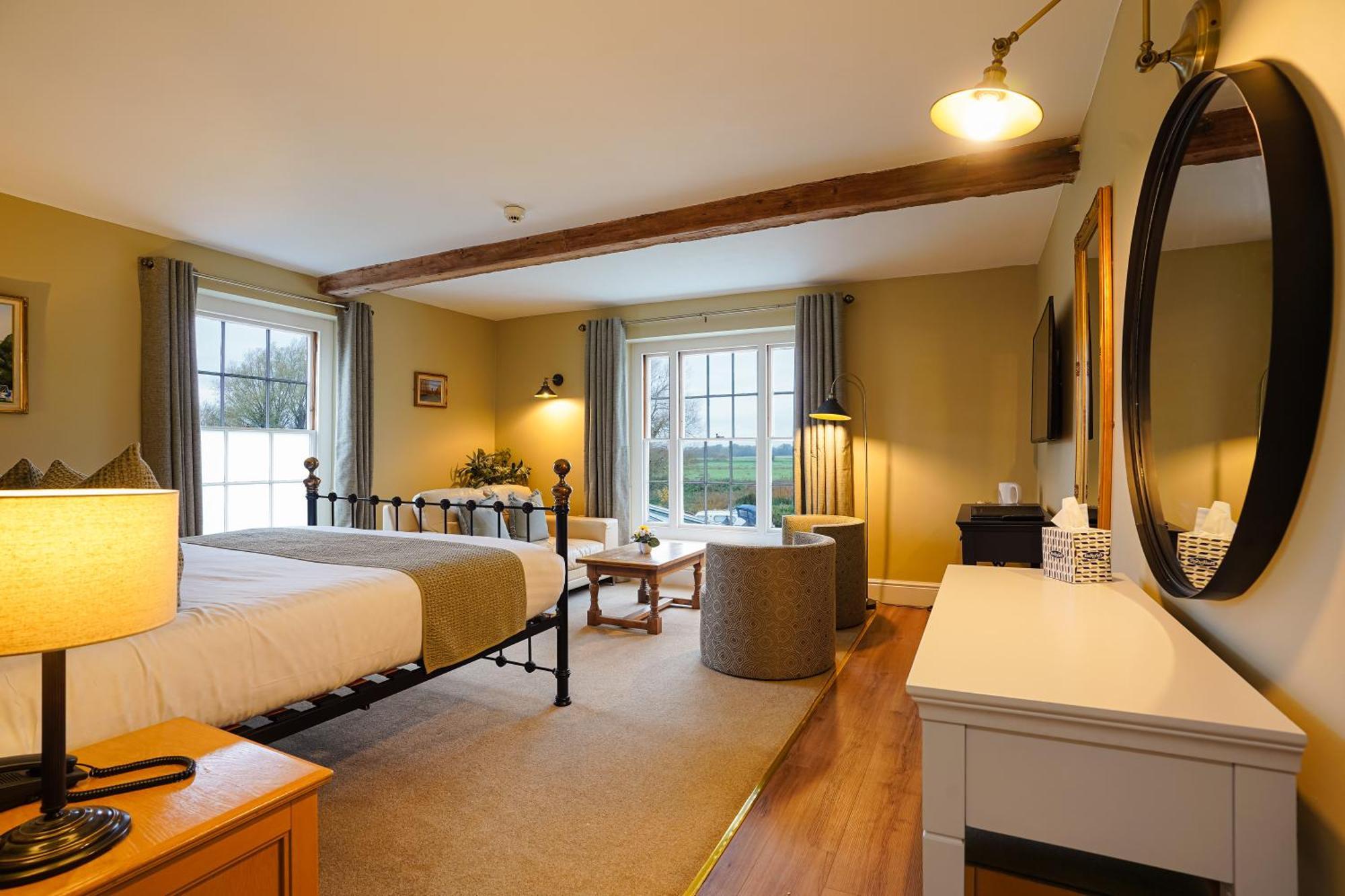 Waveney House Hotel 베컬스 외부 사진
