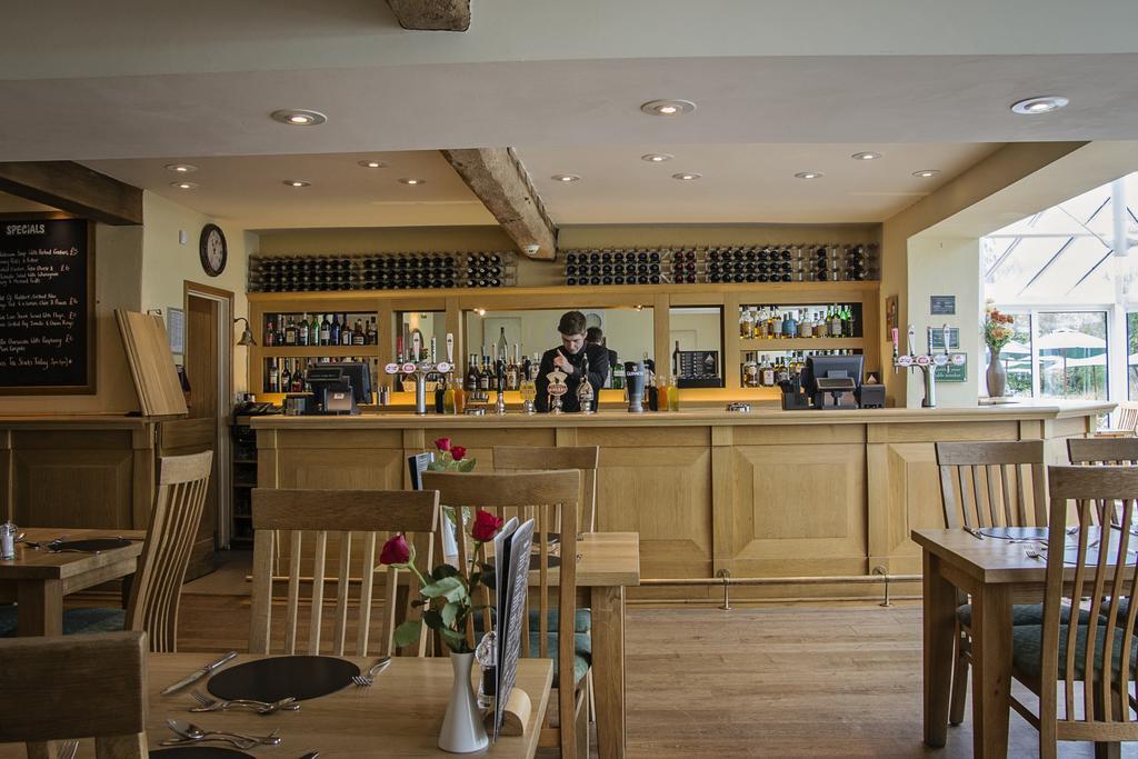 Waveney House Hotel 베컬스 외부 사진