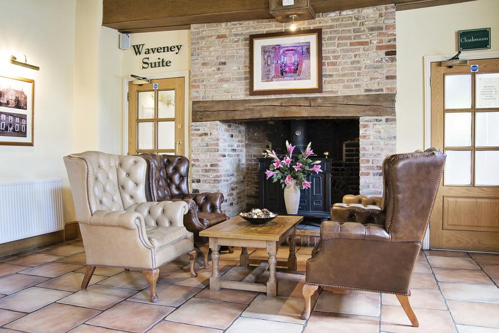 Waveney House Hotel 베컬스 외부 사진